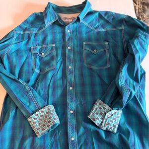 Wrangler Turquoise pearl snap Shirt